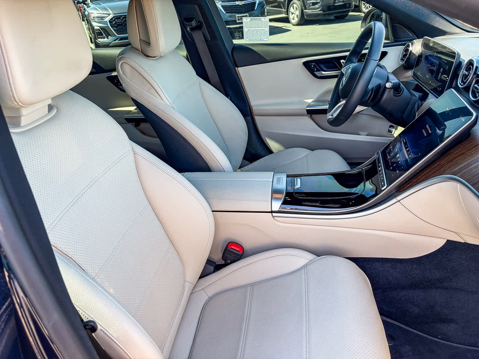 Used 2023 Mercedes-Benz C 300 Sedan image 16