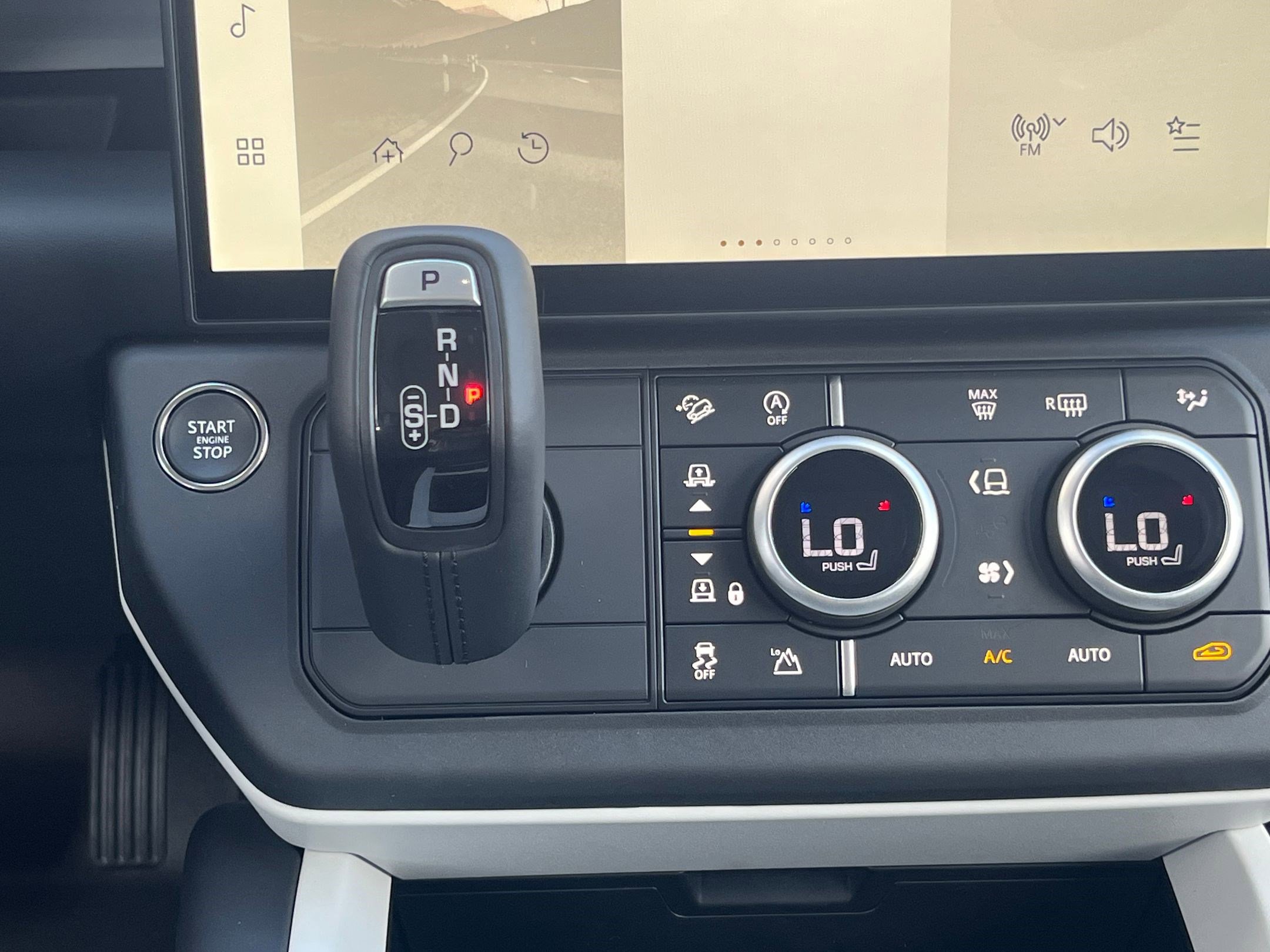 New 2026 Land Rover Defender 110 S image 20