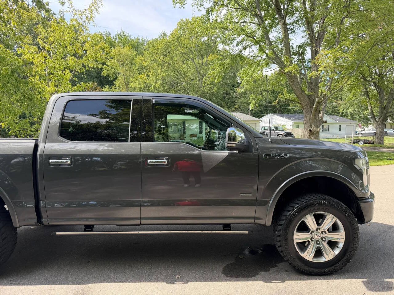 Used 2015 Ford F150 Platinum w/ Equipment Group 701A Luxury AWD/4WD image 78