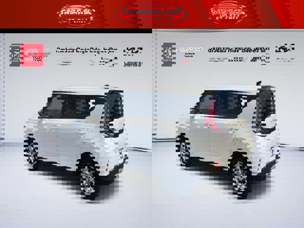 Used 2025 Kia Soul LX w/ LX Technology Package image 6