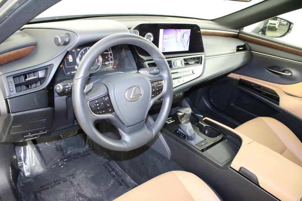 Used 2024 Lexus ES 350 w/ Premium Package image 21