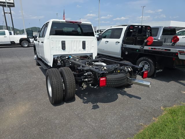New 2026 GMC Sierra 3500 Pro w/ Convenience Package AWD/4WD image 3