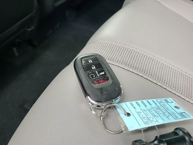 Used 2023 Honda Pilot Touring image 30