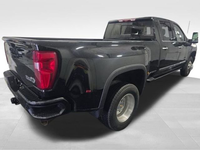 Used 2024 Chevrolet Silverado 3500 High Country w/ High Country Premium Package AWD/4WD image 4