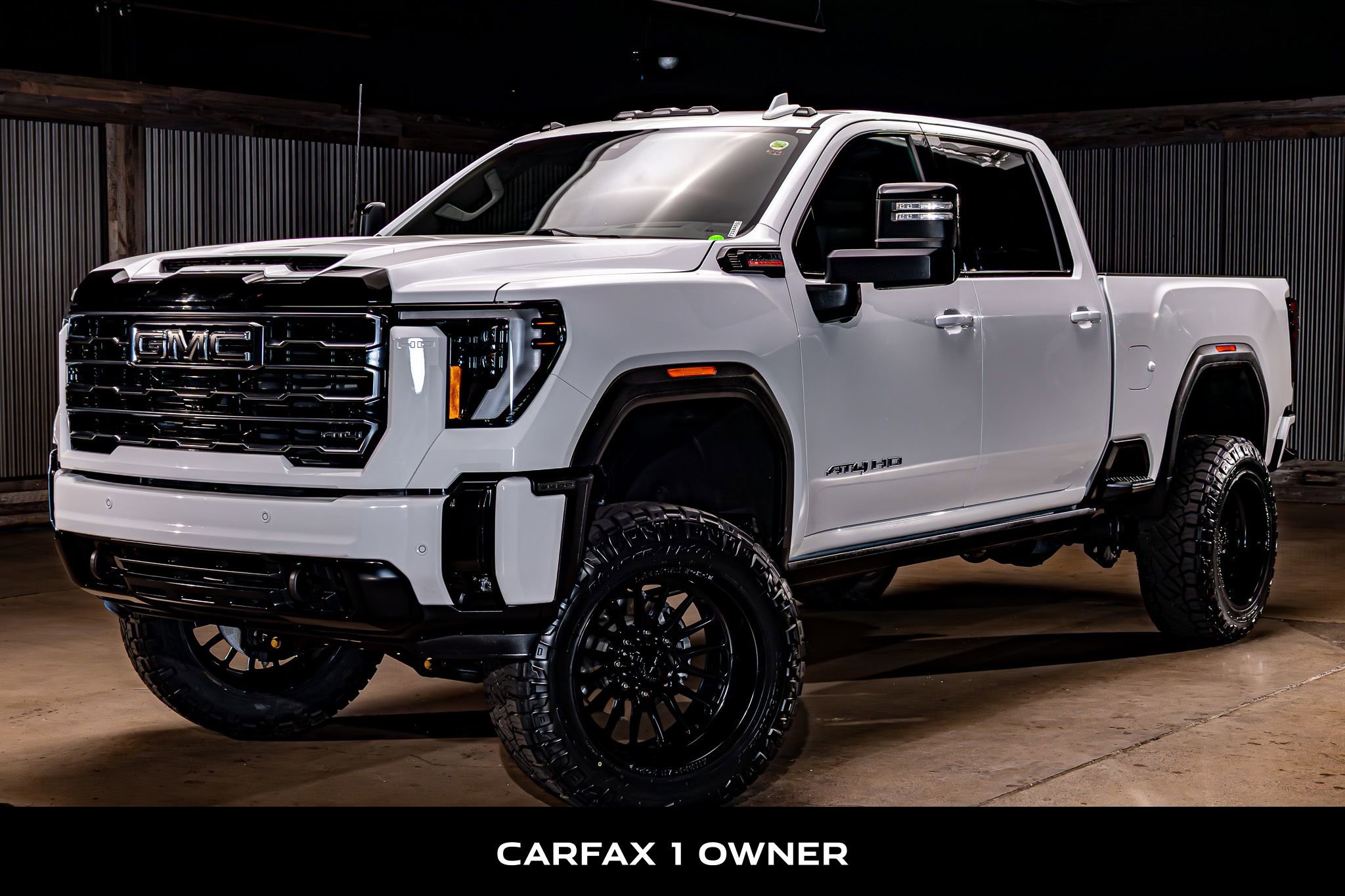 Used 2025 GMC Sierra 3500 AT4 w/ AT4 Premium Plus Package image 5