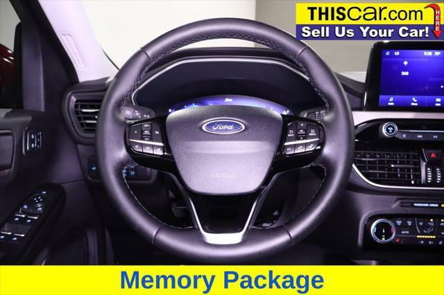 Used 2022 Ford Escape SEL w/ Technology Package FWD image 15