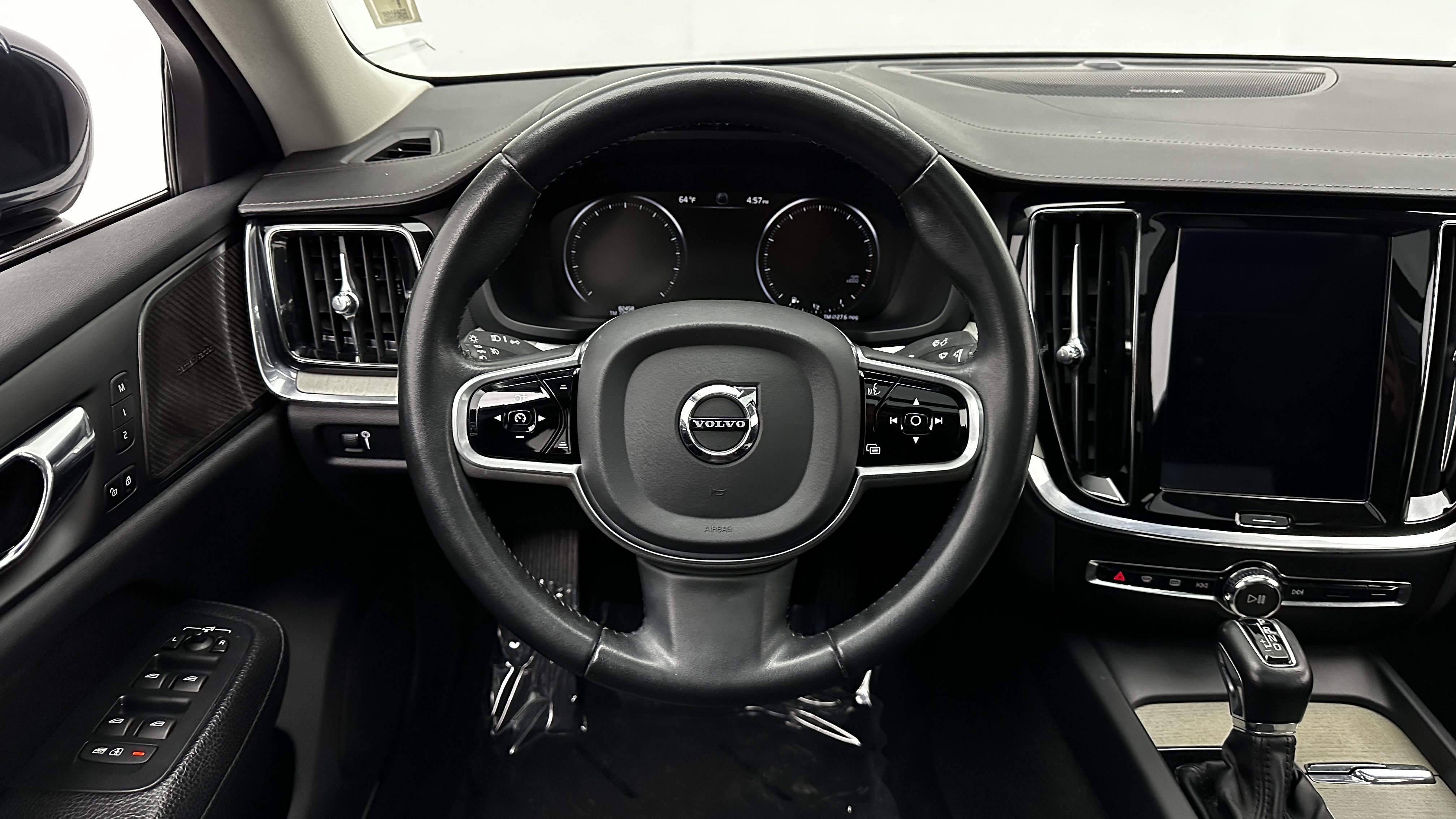 Used 2020 Volvo S60 T6 Inscription w/ Protection Package Premier image 26