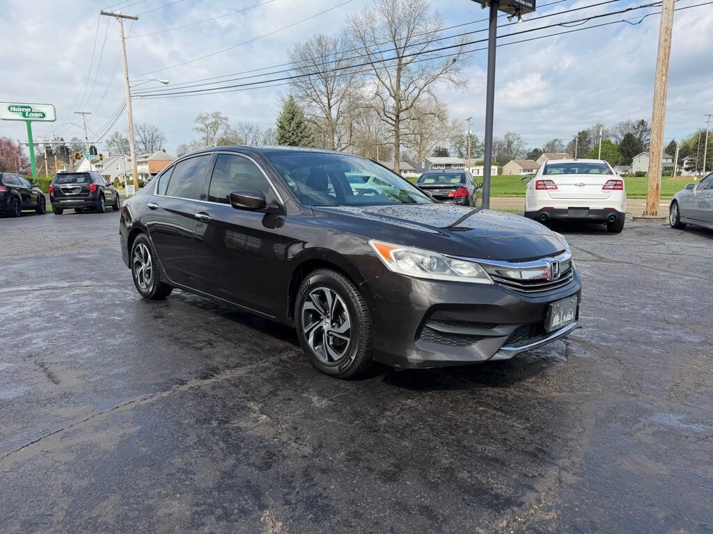 Used 2017 Honda Accord LX image 5
