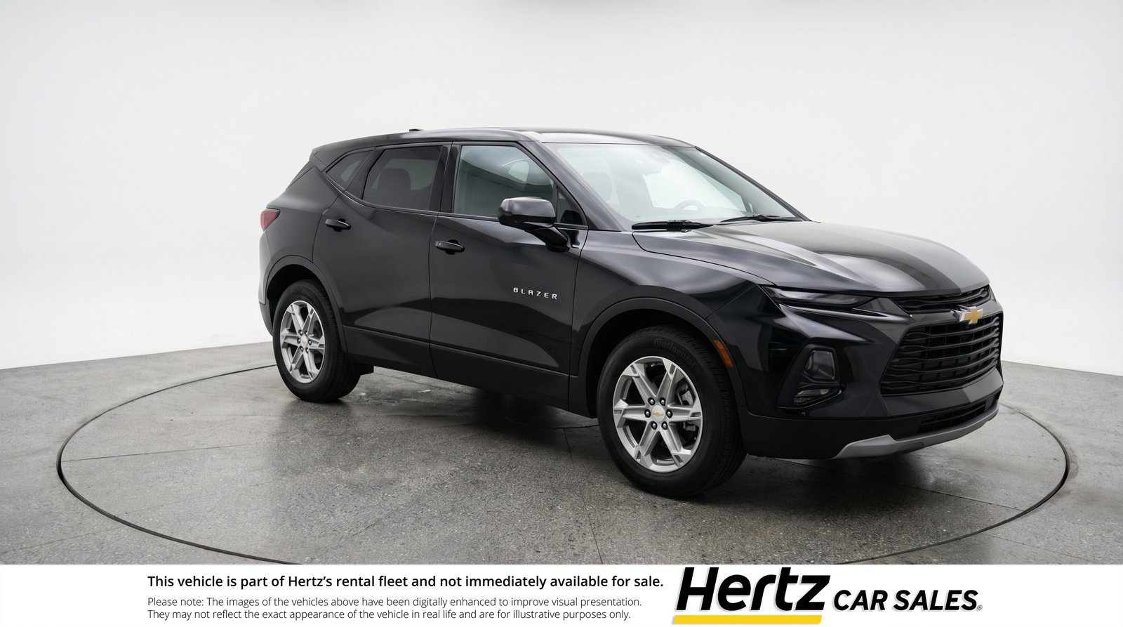 Used 2025 Chevrolet Blazer LT image 1