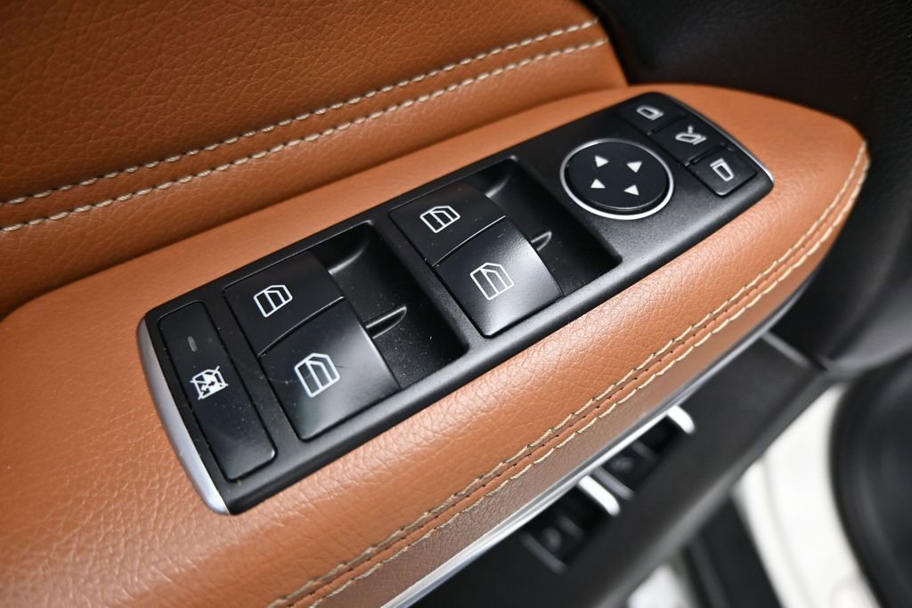 Used 2018 Mercedes-Benz GLS 550 4MATIC image 11