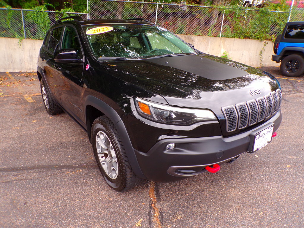 Used 2022 Jeep Cherokee Trailhawk AWD/4WD image 4