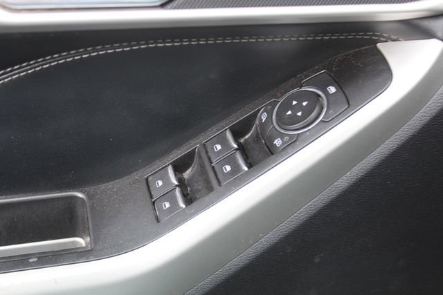 Used 2020 Ford Explorer XLT w/ Equipment Group 202A RWD image 35