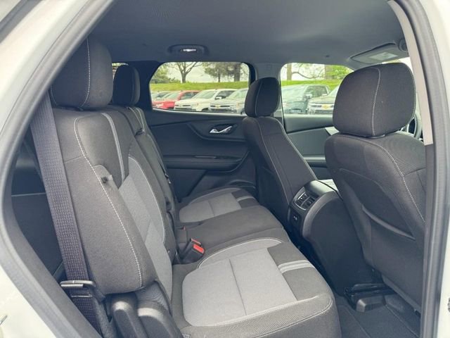 Used 2025 Chevrolet Blazer LT AWD/4WD image 10
