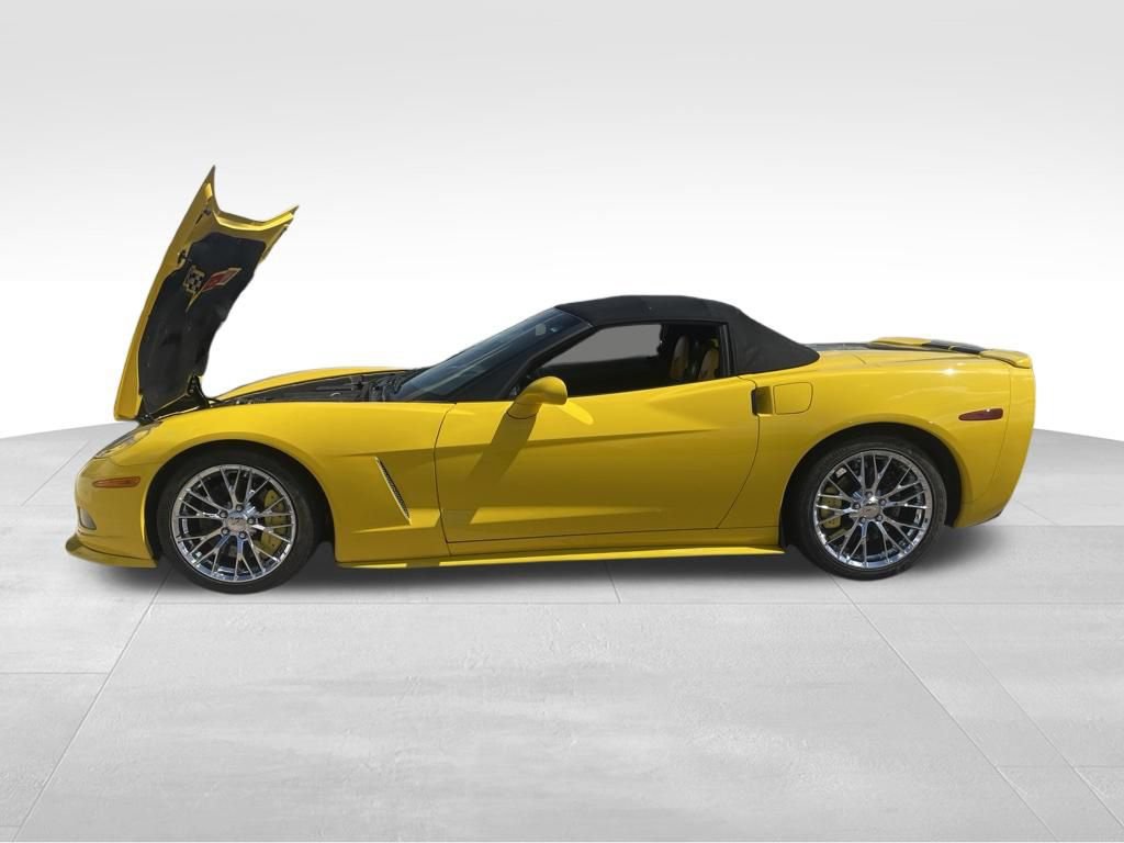 Used 2005 Chevrolet Corvette Convertible w/ Preferred Equipment Group RWD image 4