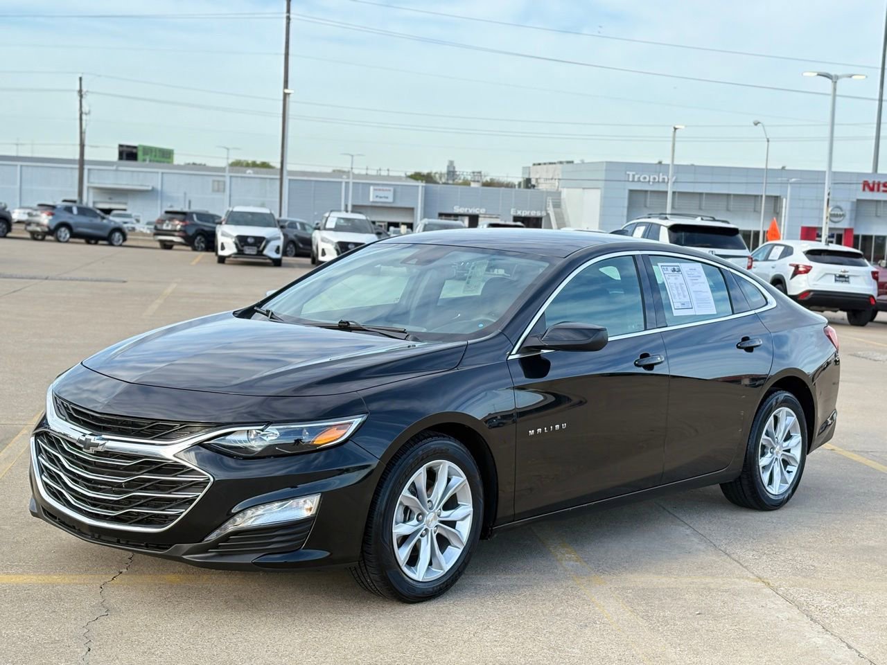 Used 2024 Chevrolet Malibu LT image 3