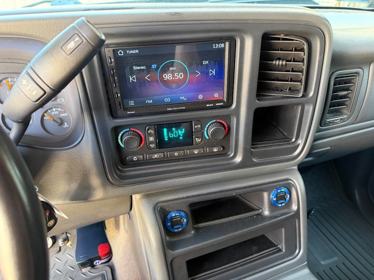 Used 2007 Chevrolet Silverado 2500 LT w/ Heavy-Duty Power Package image 54