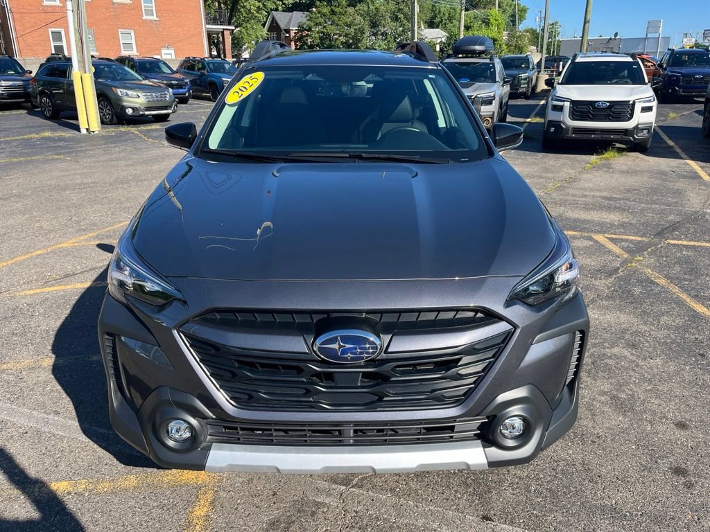 Certified 2025 Subaru Outback Premium w/ Popular Package #1A AWD/4WD image 2