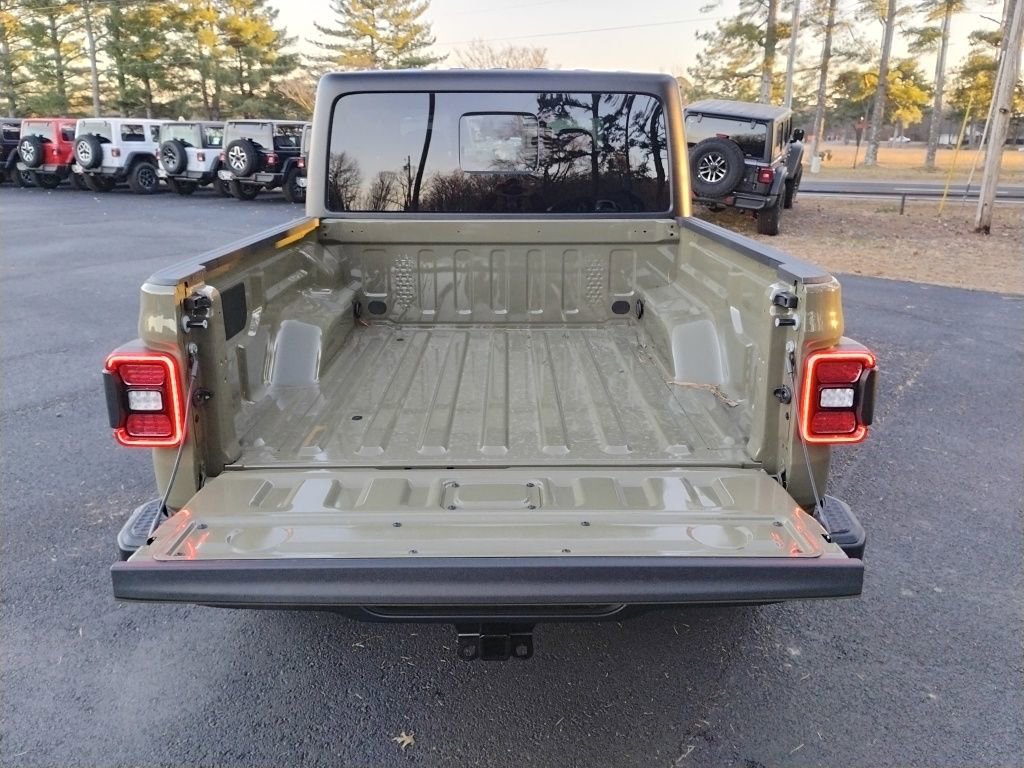 New 2026 Jeep Gladiator Mojave AWD/4WD image 15