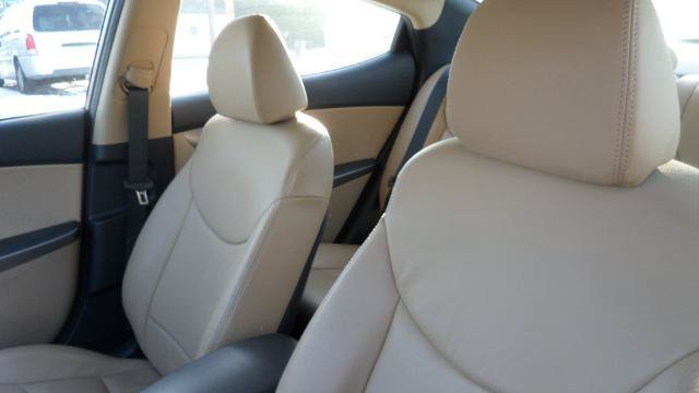 Used 2013 Hyundai Elantra GLS w/ Preferred Pkg FWD image 22