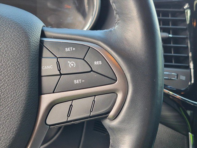 Used 2019 Jeep Grand Cherokee Altitude RWD image 13