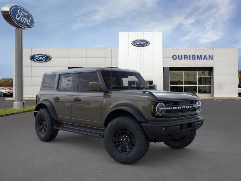 New 2026 Ford Bronco Outer Banks w/ Sasquatch Package AWD/4WD image 1