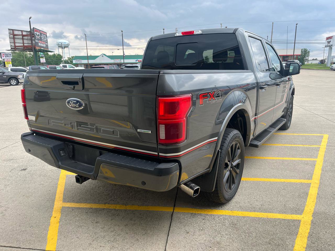 Used 2019 Ford F150 Lariat w/ Equipment Group 502A Luxury AWD/4WD image 6