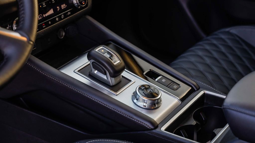 Used 2024 Mitsubishi Outlander SEL image 24