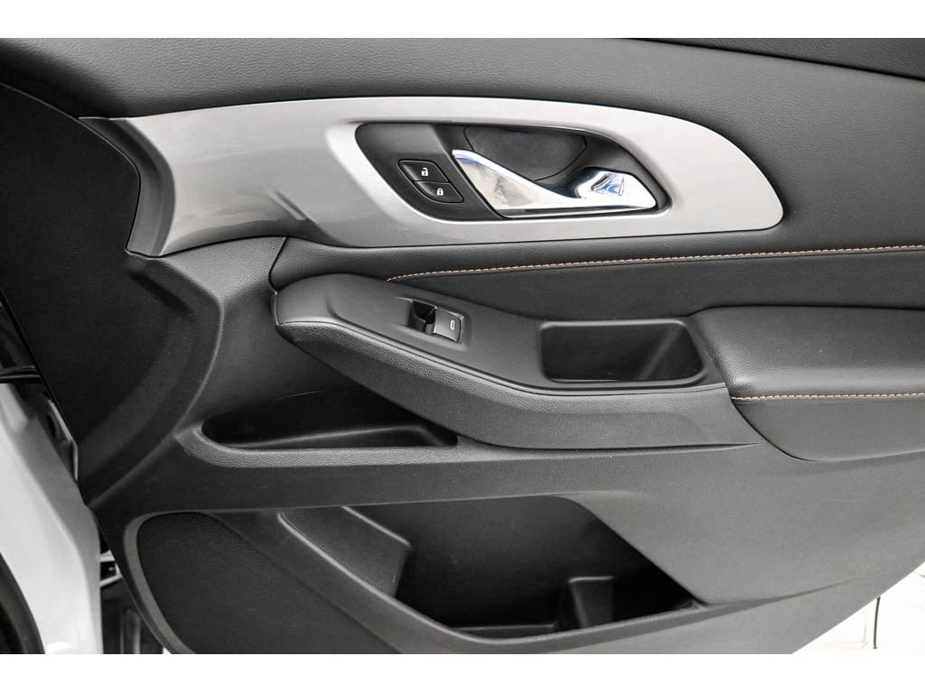 Used 2019 Chevrolet Traverse LS AWD/4WD image 18
