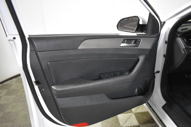 Used 2019 Hyundai Sonata Limited image 7