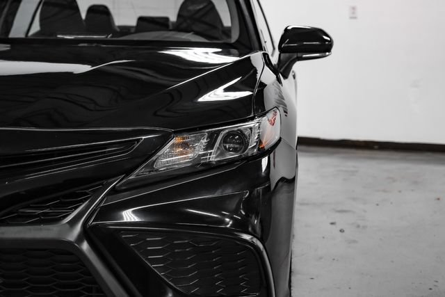 Used 2022 Toyota Camry SE FWD image 42