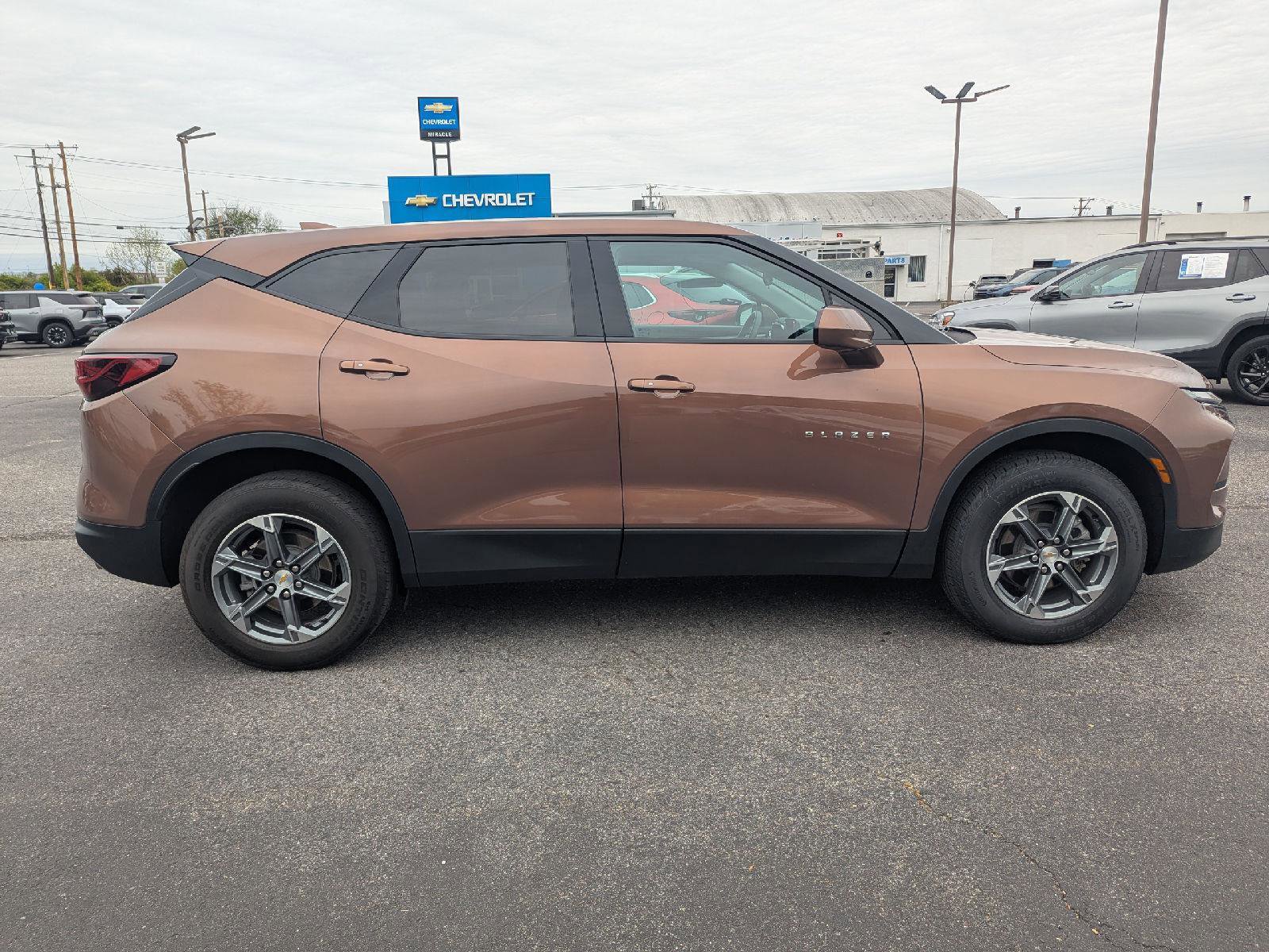 Used 2023 Chevrolet Blazer LT AWD/4WD image 8
