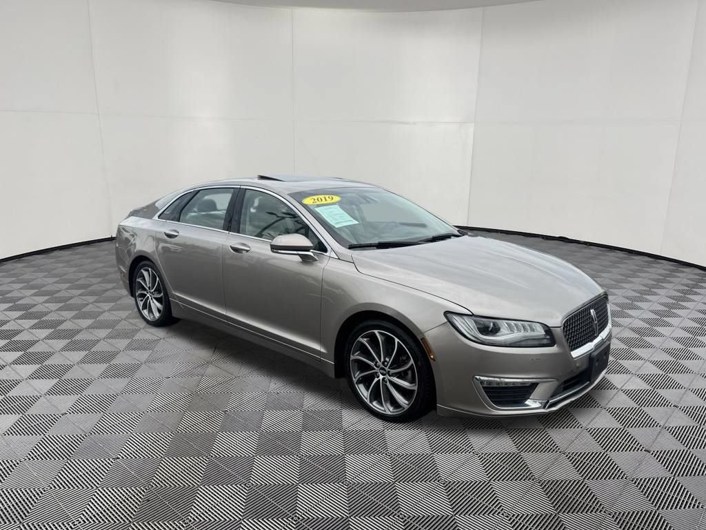 Used 2019 Lincoln MKZ Reserve w/ Reserve Plus Package AWD/4WD image 3