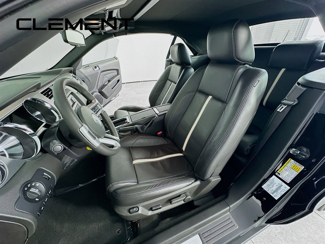 Used 2010 Ford Mustang GT image 28