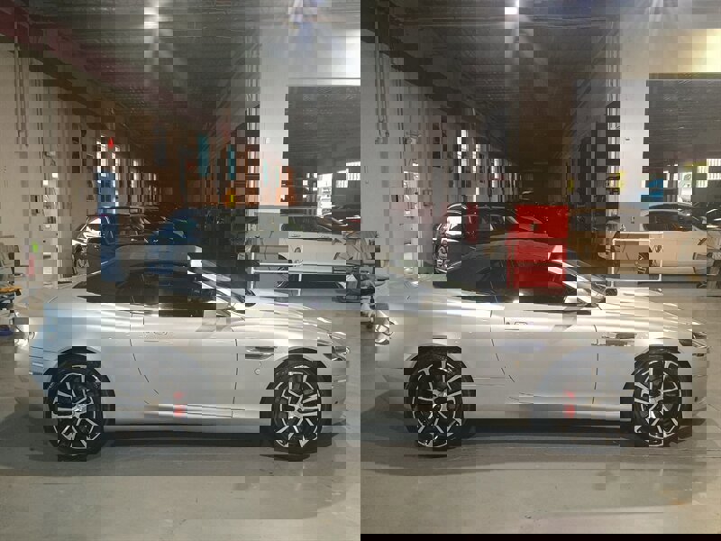 Used 2009 Aston Martin DB9 Volante image 10