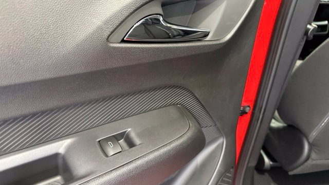 New 2027 Chevrolet Bolt LT w/ Comfort Package FWD image 17