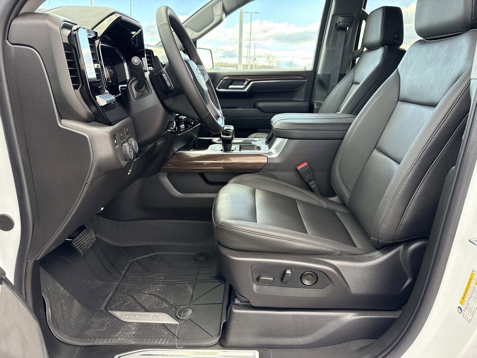 New 2026 Chevrolet Silverado 1500 LT w/ Leather Package image 9
