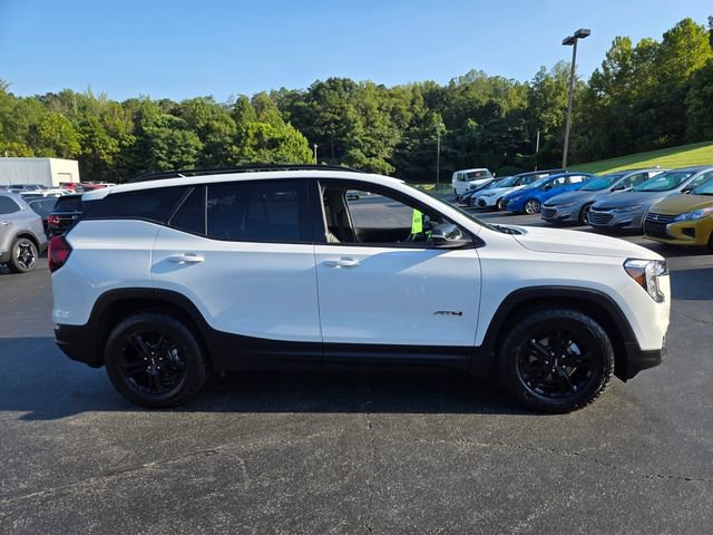 Used 2023 GMC Terrain AT4 AWD/4WD image 9