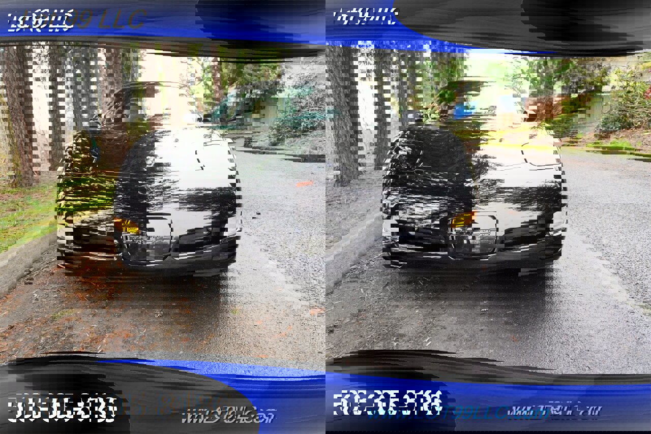 Used 2004 Chevrolet Corvette Coupe w/ Preferred Equipment Group image 6