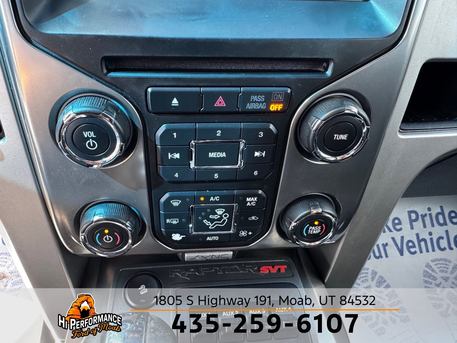 Used 2014 Ford F150 Raptor w/ Equipment Group 801A Luxury AWD/4WD image 29