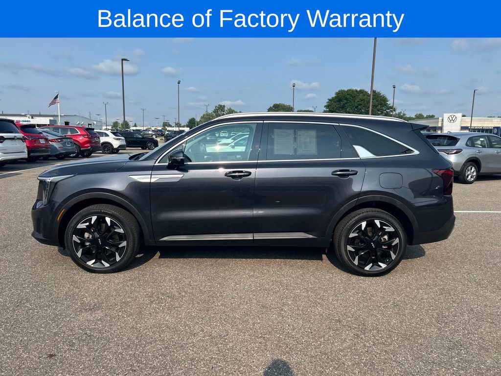 Used 2025 Kia Sorento EX w/ Panoramic Sunroof Package AWD/4WD image 5