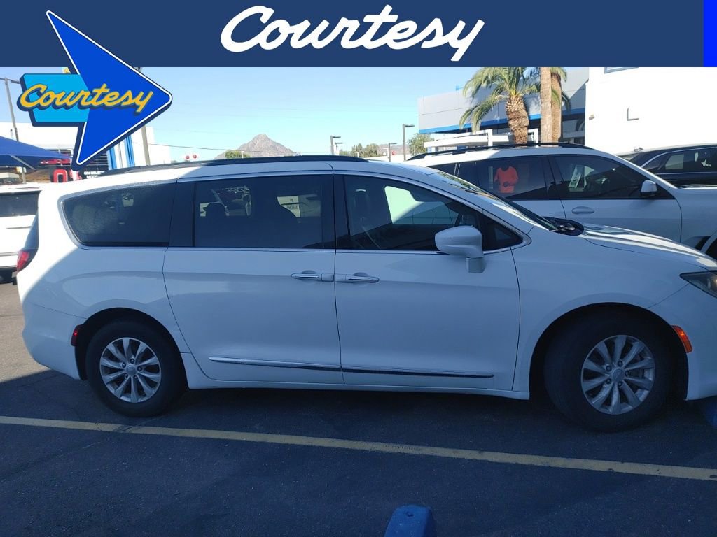 Used 2017 Chrysler Pacifica Touring-L