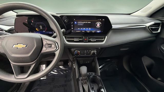 Used 2025 Chevrolet TrailBlazer LT AWD/4WD image 11