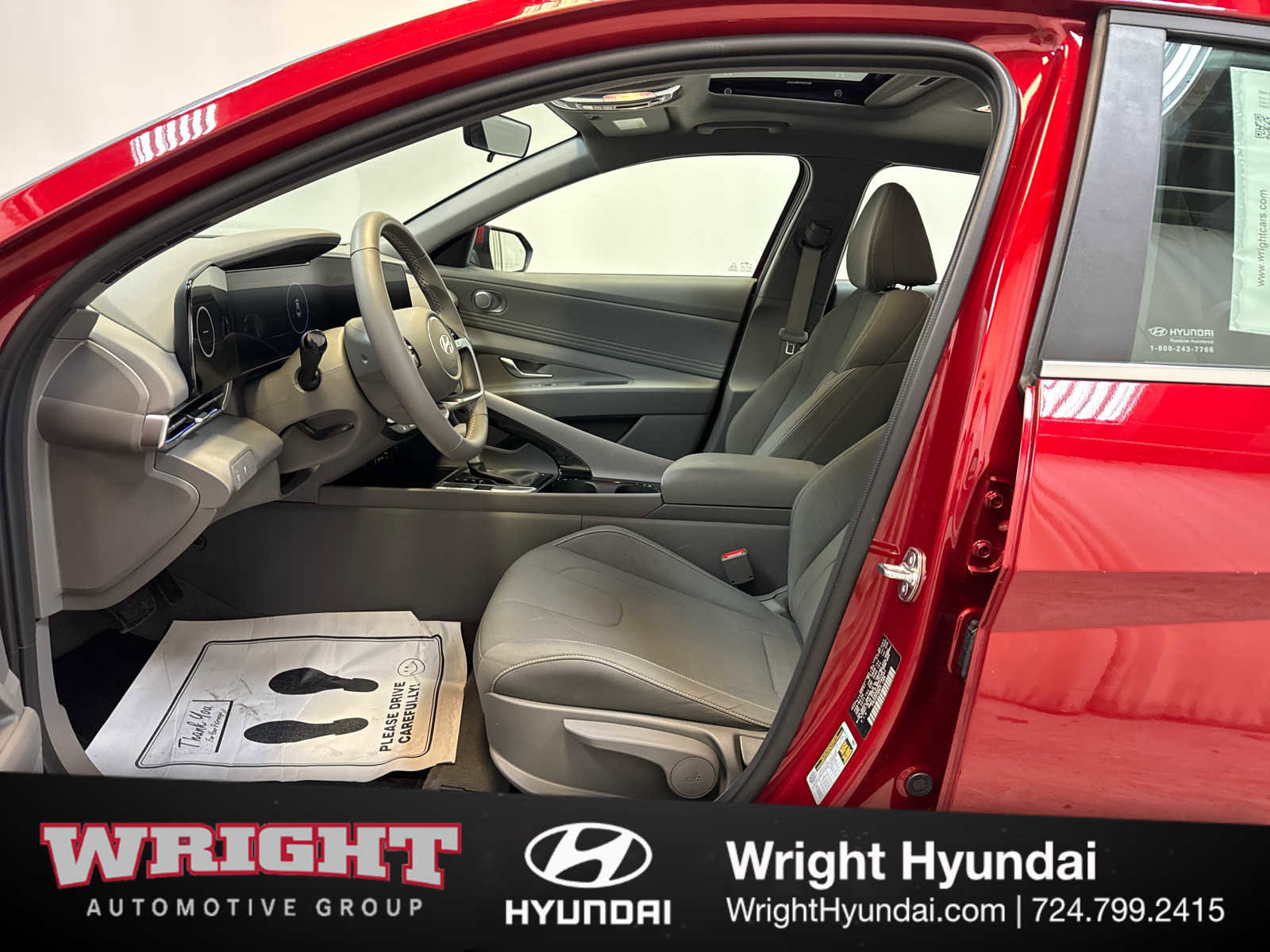 Used 2024 Hyundai Elantra SEL w/ Convenience Package image 11