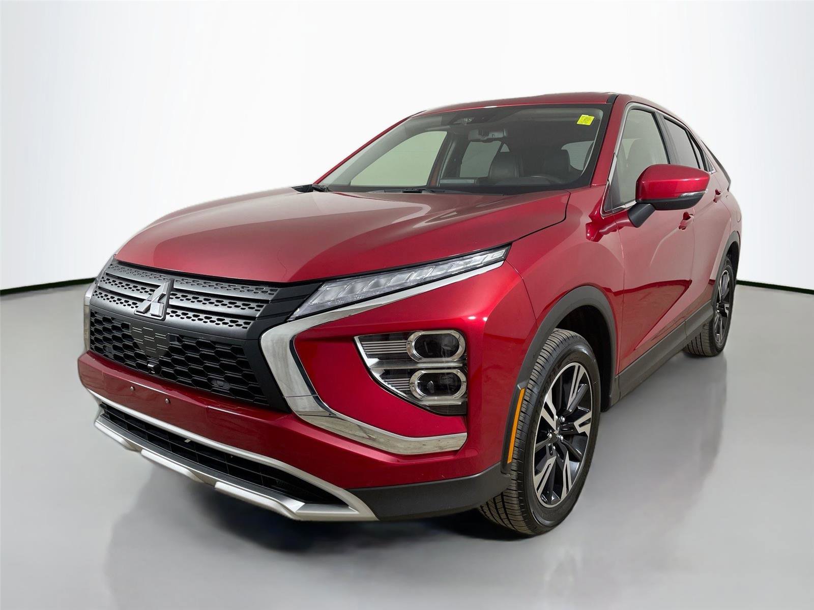 Used 2024 Mitsubishi Eclipse Cross SE image 3