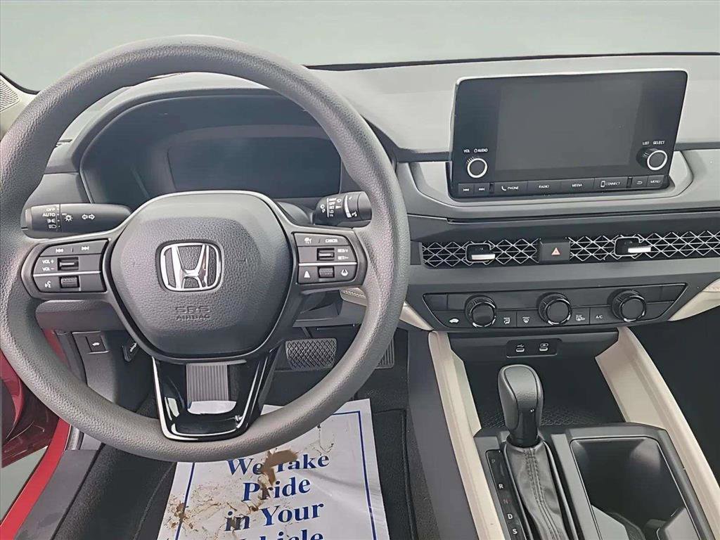 Used 2024 Honda Accord EX image 10