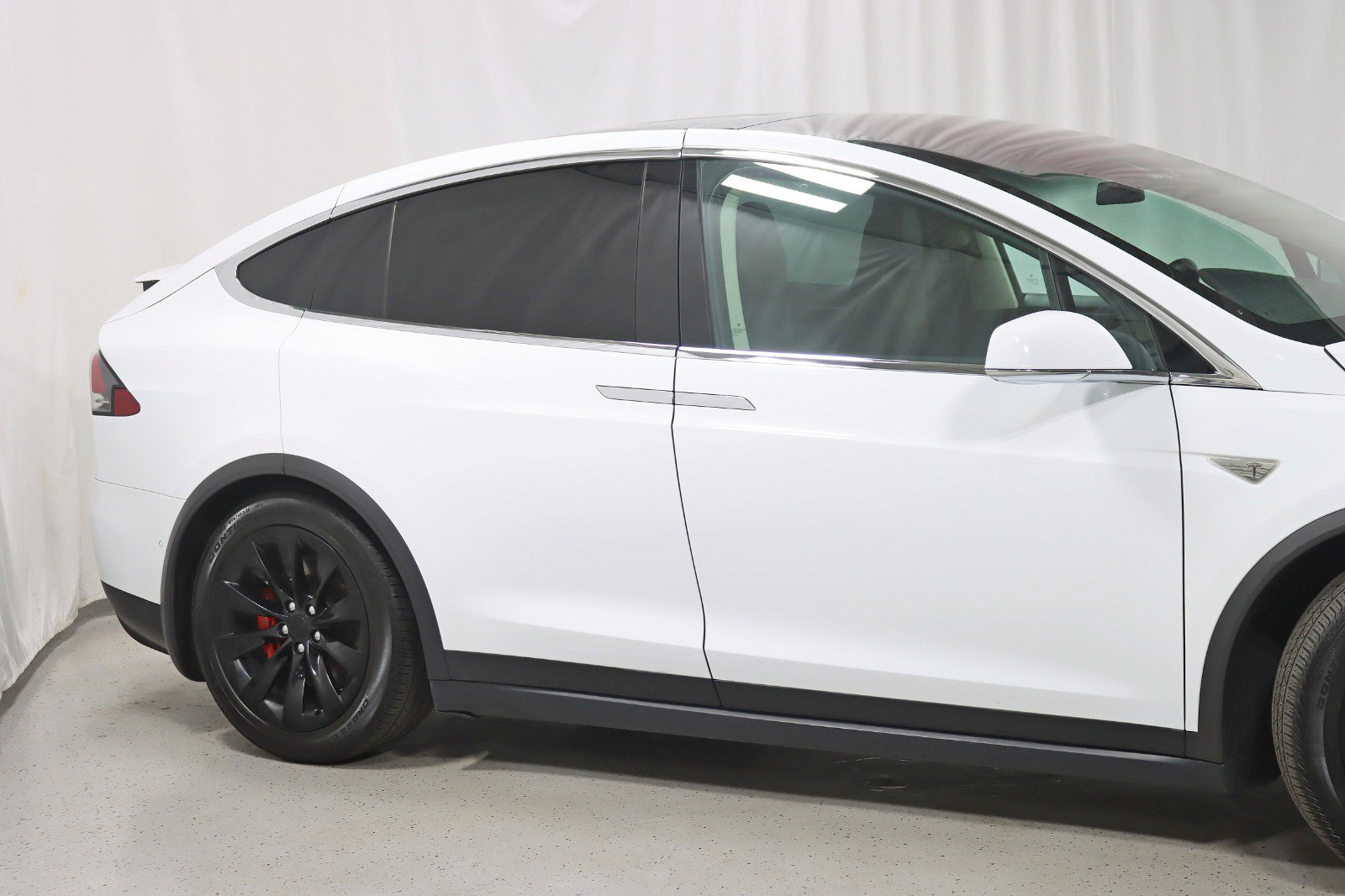 Used 2016 Tesla Model X AWD/4WD image 3