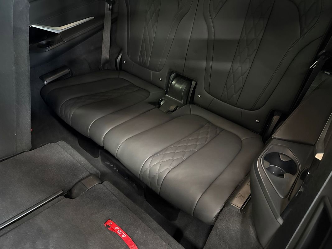 Used 2022 BMW X7 xDrive40i image 46