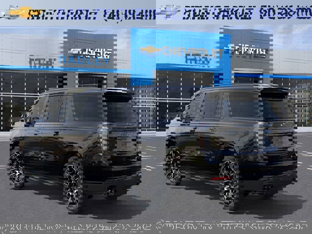 New 2026 Chevrolet Suburban RST image 3