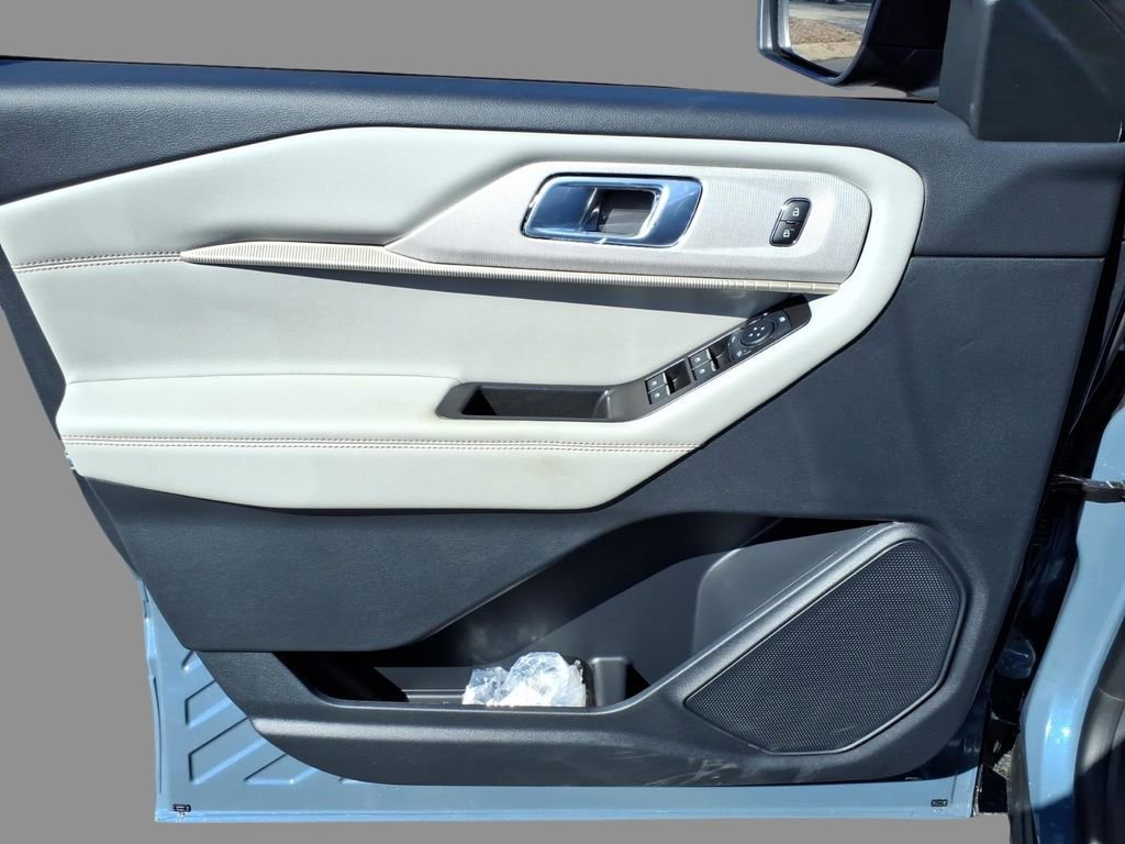 New 2026 Ford Explorer Active AWD/4WD image 15