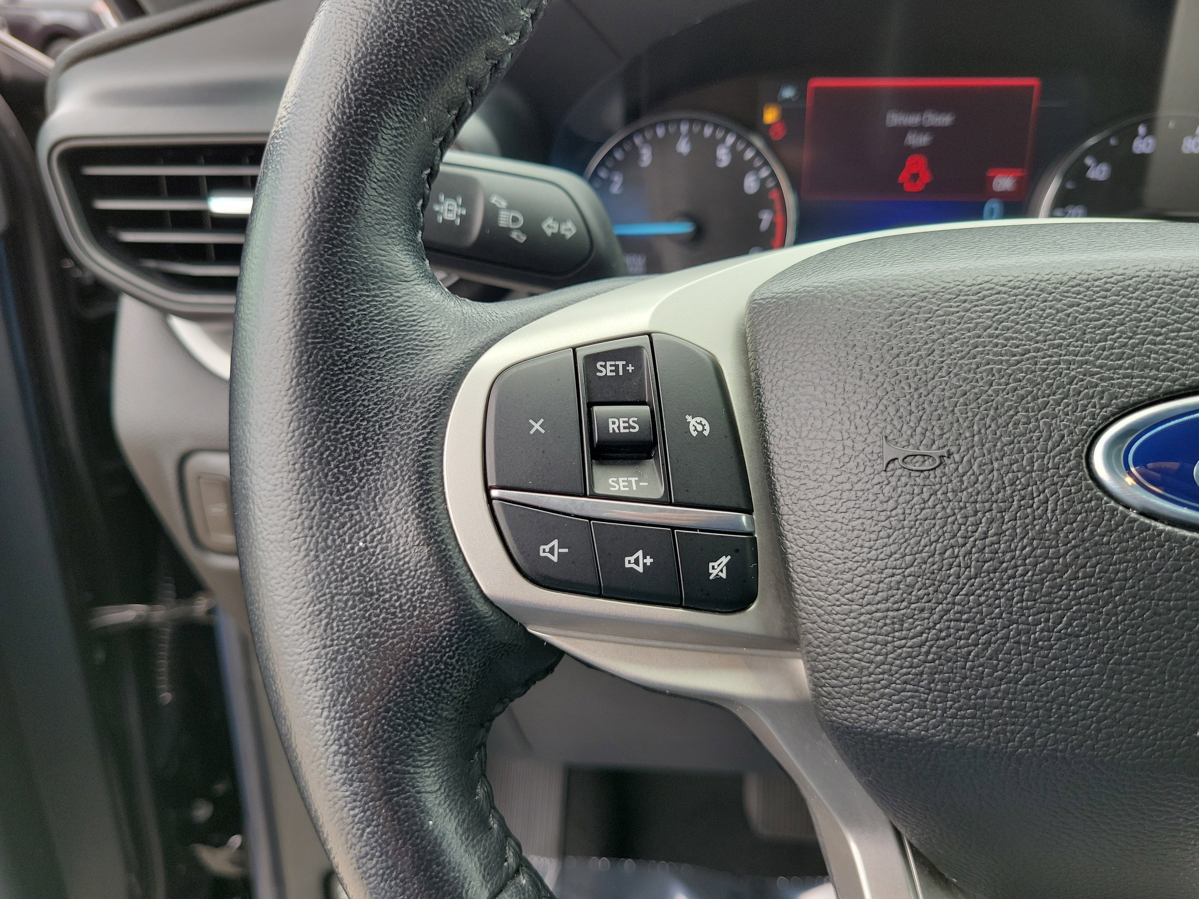 Used 2023 Ford Explorer XLT RWD image 22